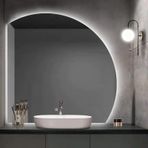 Modern Banyo Aynası, LED Arkadan Aydınlatmalı Makyaj Aynası, Sol/Sağ Kesim ile Yarı Dairesel Tasarım, Buğu Önleyici Özellik, Zarif Alanlar için Şık Duvara Monte Makyaj Aynası