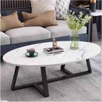 Modern beyaz suni mermer sehpa oturma odası için - Oval orta masa, küçük alanlar için, sağlam metal ayaklar, ev dekorasyonu ve çay servisi için şık sehpa