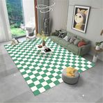 Modern Geometrik Yeşil Kareli Halı 180x260 cm Şık Dama Tahtası Desenli Halı Oturma Odası için Kaymaz ve Yıkanabilir Çocuk Yatak Odası veya Oyun Odası Dekoru için İdealdir.