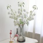 Mokylor 3 Adet Yapay Campanula Çiçekleri, 32in Uzun Kök Sahte İpek İpek Bluebells Çiçek Buketi Yeşil Yapraklar ile Gerçek Dokunmatik Campanula Çiçek Şube Ofis Vazo Masa Merkezi(beyaz)
