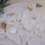 Momand Design 6 Lı Set Erkek Bebek İsimli Müslin Hastane Çıkışı - Bej - 0 - 3 Ay