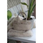 Moom Bag Kadın Krem Süet Toka Detaylı Askılı Omuz Çantası