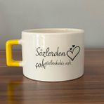Mor Mürekkep Sözlerden Çok Gözlerdedir Aşk Baskılı Sarı Kulplu C Fincan - Açık Gri - Beyaz - 200 ml