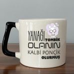 Mor Mürekkep Yanağı Tombik Olanın Baskılı Siyah Kulplu D Kupa - Açık Gri - Beyaz - 200 ml