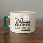 Mor Mürekkep Yanağı Tombik Olanın Baskılı Yeşil Kulplu C Fincan - Açık Gri - Beyaz - 200 ml