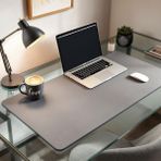 Mouse Pad Büyük Ölçü - Desk Mat Geniş Ebad - Masa Matı – 80 cm × 160 cm – Taupe Grey Siyah XL Mouse Pad – PU Deri - Gamer Kaymaz Taban - Ofis Masa Aksesuar - Gri