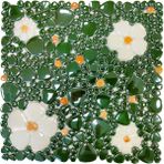 MozaiKristaL Mutfak Tezgah Arası, Banyo, Havuz, Sauna, Spa, Zemin, Duvar ve Yaşam Alanlarının Tüm Yüzeyleri Için Yeşil, Sarı, Beyaz Çiçek Desenli 31.5X31,5 cm Fileli Cam Mozaik.( 5 File = 0,5 M2 Fiyatıdır ) - 31,5 x 31,5 cm