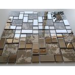 MozaiKristaL Mutfak Tezgah Arası ve Iç Dekorasyon Için, Krom-Ayna Mix Kristal Mozaik. Cam Ölçüleri: Mix. File Ölçüsü: 30x30 cm. Renk: Gümüş Krom-Ayna-Desenli Ayna Mix. ( 1 Koli=11 File Karo=1 m2 Fiyatıdır.)