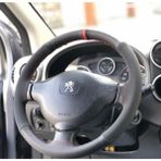 M&R Otokilif Aksesuar Peugeot Partner Uyumlu Nubuk Karbon Deri Direksiyon Kılıfı