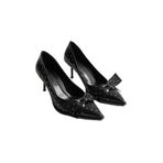 mubiano Mirabel Kadın Siyah Metal Aksesuarlı Fiyonklu Sivri Burun İnce Topuklu Ayakkabı Stiletto (7 CM), 40