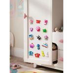 Mucit Home 4 Adet Çocuk Dolap Sticker Defter Süsü Çok Amaçlı Slikon Sticker Çok Kullanımlı Yüzlerce Model