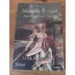 Mühürlü Kuyu 2 - Kara Miğferli'nin Doğuşu (İmzalı-İthaflı) (Sahafiye Kitap)