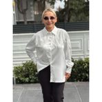 Muna Boutique İthal Boncuk Taş Detaylı Parlak Kumaş Kadın Beyaz Gömlek