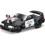 Muscle Machines 06 - 1993 Ford Mustang SVT Cobra Model Araba 1/64