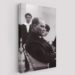 Mustafa Kemal Atatürk Sandalyede Otururken Dekoratif Kanvas Tablo, Duvar Dekoru 6315