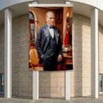 Mustafa Kemal Atatürk Takım Elbiseli Poster Bayrak Premium Raşel Kumaş ATA47 2X3M