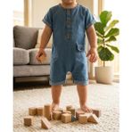Mutlu Bebe Bulvar Erkek Bebek %100 Pamuklu Denim Görünümlü Bayramlık - Yazlık Tulum - Ahşap Düğmeli Cepli Kot Yumuşak Dokulu Tulum - 9 - 12 Ay - Kot Mavi
