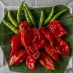 MutluPaket Doğal Dünyanın En Acı Biber Tohumu(Bhut Jolokia) 4 Tohum - 1 Paket