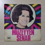 Müzeyyen Senar - Feraye - Bir Dost Bulamadım Gün Akşam Oldu - Uykuda Mısın Sevgili Yarim - 1973 - Dönem Baskı Plak - 45LIK - Kırkbeşlik