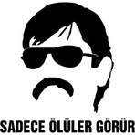 Ne Verelim Size Sadece Ölüler Görür Oto Cam Özel Sticker Siyah 20*19 Cm