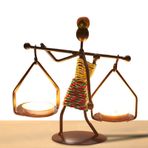 Neamou Afrika Tarzı Mumluk, Çay Işık Sanat Mumluk | Afrika Tarzı Metal Soyut Kız Sanat Adak Şamdan Standı, Oturma Odası için Mumluk Heykelcik Dekoru, Yemek Masası