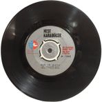 Neşe Karaböcek - Aşk ve Gurur - Gurbet - 45'lik Plak