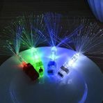 Nessi World LED Işıklı Renkli Püsküllü Parmak Işığı 4 Renk 4 Adet