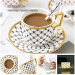 New Age 200 ml Avrupa Asil Kemik Çini Kahve Fincanı Tabağı Kaşık Seti 200 ml Lüks Seramik Kupa Üst Sınıf Porselen Çay Bardağı Cafe Parti Drinkware (Yurt Dışından) - 1 Adet - Renkli - 1 lt