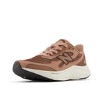 New Balance Kadın Fresh Foam Arishi V4 Koşu Ayakkabısı, Heyelan/Ceviz/Zengin Meşe, 9