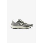 New Balance MARISTG4 Gri Erkek Spor Ayakkabı