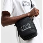 Nike Air Max Heritage Crossbody Bag (4l) Siyah Spor Omuz Çantası - Standart