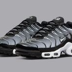 Nike Air Max Plus Black Metalic Silver Erkek Spor Ayakkabi