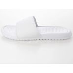Nike Benassi Just Do It Beyaz Kadın Terlik Silikon/Plastik Malzeme ile Konforlu Tasarım