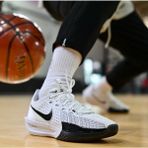 Nike DV2913-102 G.T. Cut 3 Beyaz Siyah Erkek Basketbol Ayakkabısı