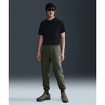 Nike FN3787-222 Yeşil Club Joggers Erkek Eşofman Altı