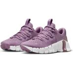 Nike Free Metcon 5 Kadın Ayakkabı Mor Renk Düz Taban ile Rahat Kullanım İçin Tasarlandı