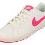 NIKE Kadın Court Majestic Tenis Ayakkabıları, Beyaz Pembe Folyo Beyaz 113, 4 UK