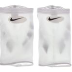 Nike SE0173-103 Beyaz Guard Lock Elite Tekmelik