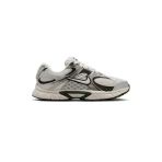 Nike V5 Rnr Hq6411-005 Beyaz/Siyah Kadın Günlük Spor Ayakkabı