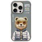 Nimmy iPhone 16 Pro Uyumlu 3D Gözlük Fermuar Ayıcık Detaylı Nakış İşlemeli Kabartmalı Cool Cute Kılıf