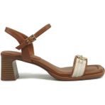 Nine West Nadrınn2 6fx Kadınlar İçin Bej Sandalet Tokalı Tasarım ve Kauçuk Taban Özellikleriyle