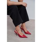 NİŞANTAŞI SHOES Parla Kırmızı Rugan Kemer Detay Sivri Burun Kadın Topuklu Ayakkabı