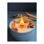 Nish Candles Sandal Ağacı ve Vanilya Kokulu Tamamen Bitkisel Soya Mumu Ahşap Fitilli Metal Kutuda