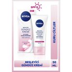 Nivea SPF15 Besleyici Gündüz Yüz Bakım Kremi 50ml, Kuru Ciltler, 24 Saat Nemlendirici, Badem Yağı