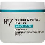 No7 Protect & Perfect Spf30 Gündüz Kremi 50Ml