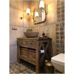 Normadia Şık ve Doğal Masif Ahşap Banyo Dolabı, Modern Tasarım ve Dayanıklılık - Amber