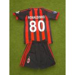 North Stand Nostaljik AC Milan Efsane Ronaldinho Çocuk Forması - Kırmızı - 12 - 13 Yaş