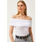 Olalook Kadın Beyaz Madonna Yaka Likralı Bluz BLZ-19002586