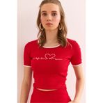 Olalook Kadın Kırmızı Kalp Nakışlı Crop Esnek Pamuk Bluz BLZ-19002906