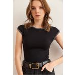Olalook Kadın Siyah Dikiş Detaylı Soft Touch Esnek Bluz BLZ-19002895